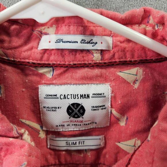 Cactus Man Slim Fit Shirt Mens Size XL Red Sailboat Print Short Sleeve Button Up - Picture 3 of 10